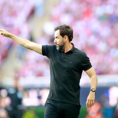 Gustavo Leal: “La tarjeta roja cambia todo”