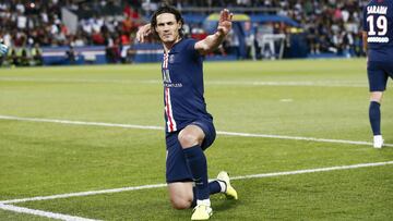 Cavani celebra un gol con la camiseta del PSG.