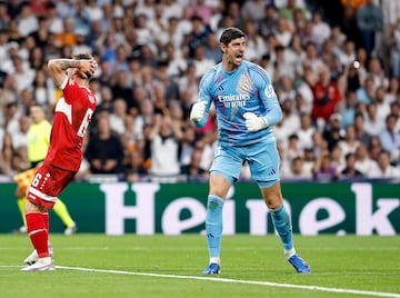 El guardameta del Real Madrid hizo seis paradas, cuatro en el primer cuarto de hora. El portero belga, MVP del partido.