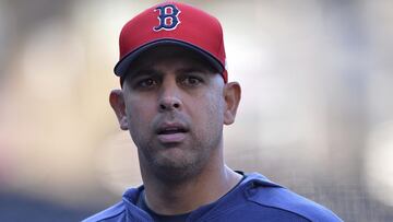 El estratega puertorrique&ntilde;o fue confirmado por la novena de Boston esta tarde como su nuevo entrenador despu&eacute;s de un a&ntilde;o de ausencia de las Mayores.