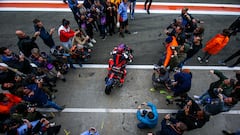 Marc se tomó con calma su primera salida sobre su nueva moto.
