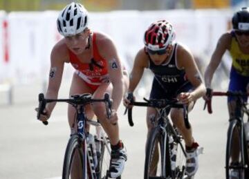 La triatleta chilena se quedó con la medalla de oro tras lograr un tiempo de 1:57:18. De paso, se clasificó a los Juegos Olímpicos de Río de Janeiro 2016.