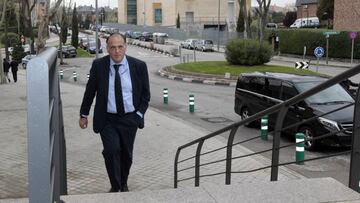 Tebas: "Es más una línea política que jurídica y de competencia"