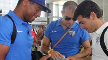 <b>INCERTIDUMBRE. </b>Eliseu y Maresca conversan con Valcarce antes de embarcar hacia Italia.