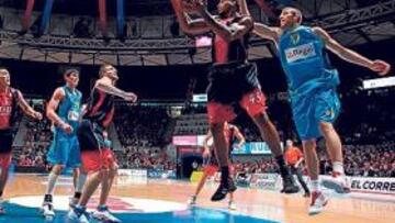 McDonald supera a Vázquez.