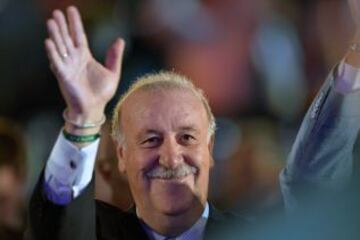 Vicente del Bosque momentos antes del inicio del sorteo del Mundial de la FIFA Brasil 2014, en Costa do Sauipe, estado de Bahía. Treinta y dos equipos conocerán su suerte en el sorteo.