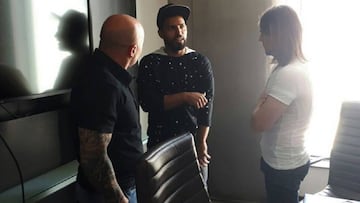 Reuni&oacute;n entre Jorge Sampaoli, Sebasti&aacute;n Beccacece y Kun Ag&uuml;ero.