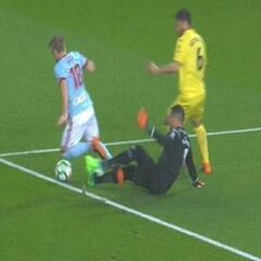 Aspas carga contra los árbitros: "Nada y tan tranquilos"