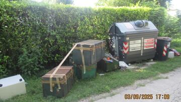 Una pareja deja basura en la calle, reciben una multa de 300 euros y le echan la culpa de todo a la tormenta