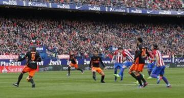 Gameiro marca el 2-0.