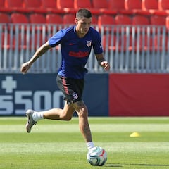 Giménez y Trippier vuelven al grupo; João Félix aún no