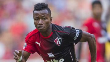 La directiva del Atlas denunció este viernes que su futbolista Clifford Aboagye fue víctima de indultos racistas.