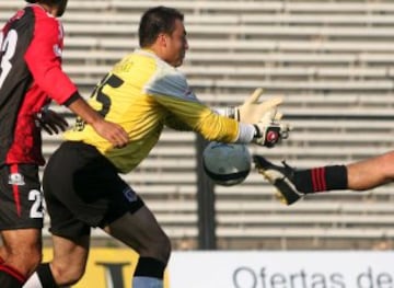 Alex Varas fue el segundo arquero de Bravo y el suplente de Sebastián Cejas. Ya está retirado y se dedica a la representación de jugadores.