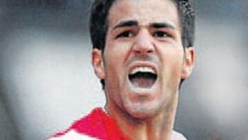 <b>GOLEADOR. </b>Fábregas consiguió ayer su tercer gol en la Premier.