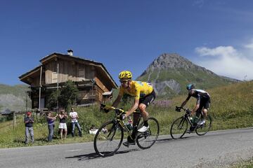 Chris Froome se dio a conocer al gran público en esta edición de la ronda gala. Su gran despliegue en la montaña ayudó a que su jefe de filas, Bradley Wiggins, ganase su primer y único Tour de Francia.