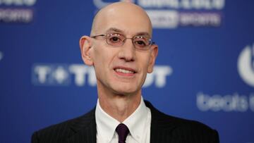 Adam Silver en una rueda de prensa.