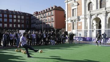 Penaltis anti leucemia infantil, en la Plaza Mayor de Valladolid