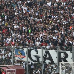Hinchas de Colo Colo agotan las entradas para el Superclásico
