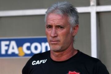 Ivo Basay ha ganado el 46,03% de los puntos en 231 partidos. Con Santiago Morning fue campe&oacute;n de Primera B en 2005.