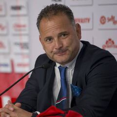 Chivas femenil destituye a su técnico Ramón Villa Zevallos