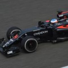 McLaren Honda busca el medio segundo de Red Bull