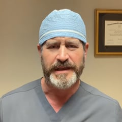 Jeremy London, cirujano cardíaco: “Caminar por sí solo no aumenta significativamente la densidad mineral ósea”