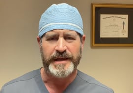 Jeremy London, cirujano cardíaco: “Caminar por sí solo no aumenta significativamente la densidad mineral ósea”