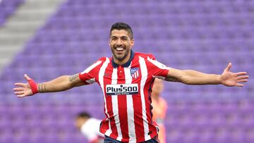 Luis Suárez celebra un gol con el Atlético.