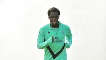 Jean Jules llegó y se ejercitó con el FC Cartagena.