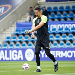 Oier: “No me pongo la etiqueta de tercer portero, voy a pelear”