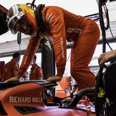 Cambio de motor inesperado en el Ferrari de Carlos Sainz