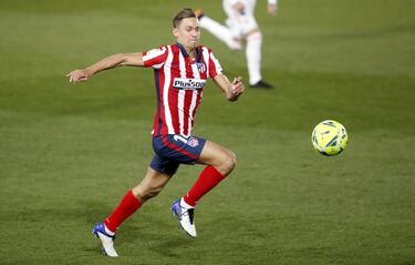 El jugador del Atlético ha explotado como goleador a puerta cerrada. Desde que el pasado mes de junio volvió la competición a puerta cerrada lleva once goles, diez en LaLiga y tres en Champions. Se da la circunstancia que había conseguido un doblete, ante el Liverpool en Champions, en Anfield en el último partido con público que jugó su equipo. 