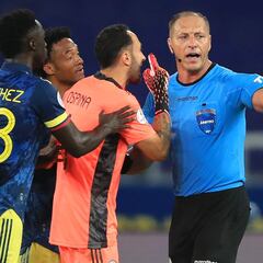 FCF protesta ante Conmebol por arbitraje en Brasil - Colombia