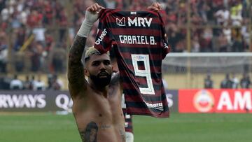 Flamengo&#039;s Gabriel Barbosa celebrates after scoring against Argentina&#039;s River Plate during the Copa Libertadores final football match at the Monumental stadium in Lima, on November 23, 2019. (Photo by Ernesto BENAVIDES / AFP)