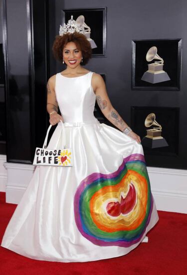Los polémicos vestuarios de Joy Villa y Ricky Rebel