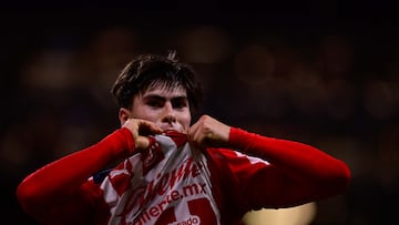 Armando Gonzalez celebrates his goal 3-0 of Guadalajara during the 15th round match between Guadalajara and Atlas as part of the Liga BBVA MX, Torneo Apertura 2025 at Jalisco, on October 25, 2025 in Guadalajara, Jalisco, Mexico.