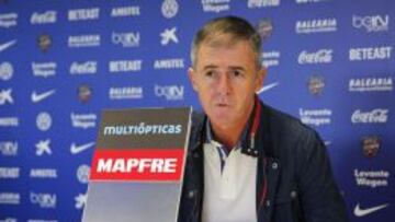 Lucas Alcaraz en rueda de prensa.