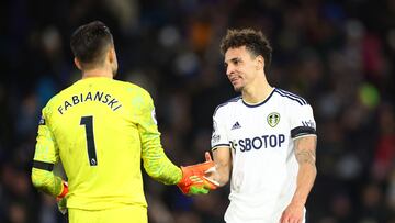 El Leeds United igual¨® 2-2 ante West Ham con lo que desperdicia una gran oportunidad en Elland Road y se mantiene sufriendo en la parte baja de la tabla.
