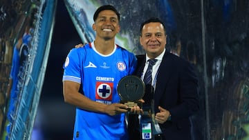 Angel Sepulveda and Victor Velazquez Sports Director of Cruz Azul during the final leg match between Cruz Azul and Vancouver Whitecaps as part of the CONCACAF Champions Cup 2025, at Olimpico Universitario Stadium on June 01, 2025 in Mexico City, Mexico.