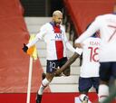 Neymar salva por los pelos al PSG