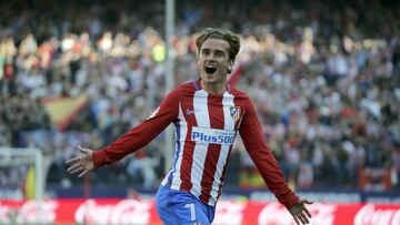 GRA300. MADRID, 19/03/2017.- El delantero francés del Atlético de Madrid Antoine Griezmann celebra su gol marcado al Sevilla, el segundo del conjunto rojiblanco, durante el partido correspondiente a la vigésimo octava jornada de LaLiga Santander disputado en el estadio Vicente Calderón. EFE/Kiko Huesca