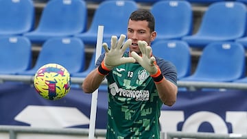 David Soria durante un entrenamiento con el Getafe.