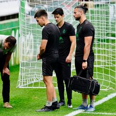 Alarma en El Sardinero: Parera se lesiona en un tobillo