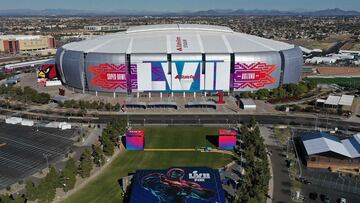 GLENDALE, ARIZONA - JANUARY 28: In an aerial view of State Farm Stadium on January 28, 2023 in Glendale, Arizona. State Farm Stadium will host the NFL Super Bowl LVII on February 12. Christian Petersen/Getty Images/AFP (Photo by Christian Petersen / GETTY IMAGES NORTH AMERICA / Getty Images via AFP)