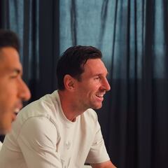 Así fue como Suárez presentó a Messi como nuevo socio del Deportivo LSM