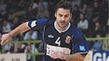 Lillo, del Móstoles.