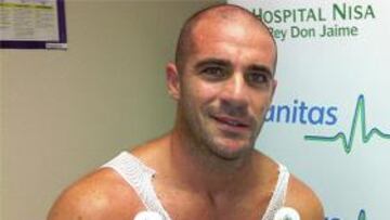 Pandiani llega junto a su hijo: "Sería bonito jugar juntos"