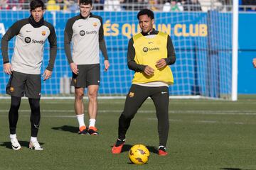 El nuevo delantero brasileño del Barcelona fue la sensación en el tradicional entrenamiento de puertas abiertas del primer equipo del Barça.