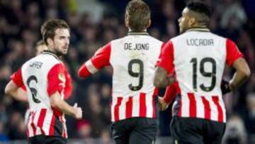 El PSV logr&oacute; una victoria importante ante el PEC Zwolle y se ubic&oacute; en el subliderato de la Eredivisie.