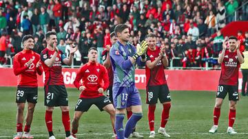 Salvador Raúl Fernández. El meta del Mirandés paró un penalti a Curro en el derbi ante el Burgos. Su intervención llegó con 0-0 en el marcador y tras esta, su equipo terminó ganando el encuentro para seguir con opciones de ascenso.